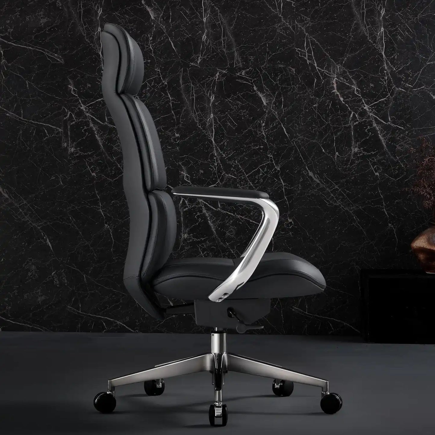 Nolan Chefsessel aus Leder für das Büro – Luviano